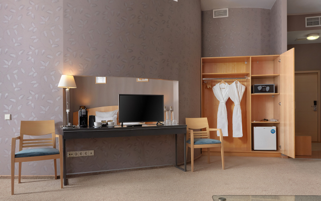 Pyatiy Ugol Hotel