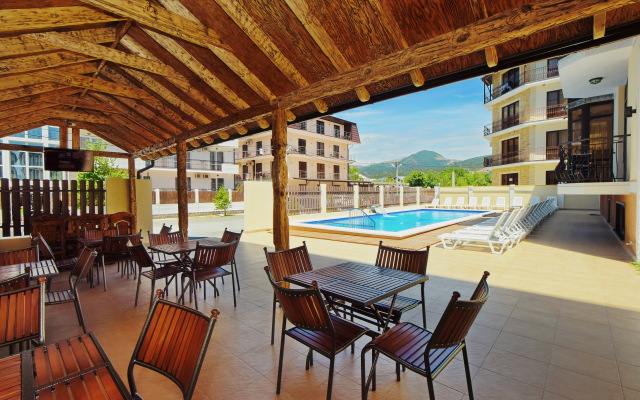 AsTerias Hotel