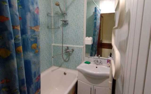 Апартаменты 2-х комнатная на 50 лет Октября 9