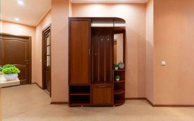 Апартаменты Трёхкомнатные Stepanenkov для 5 Гостей на Татищева 49