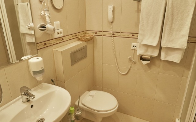 Le Vashoff Hotel