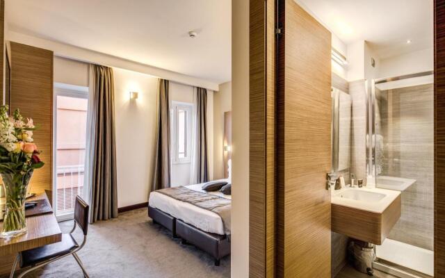 Hotel Trevi