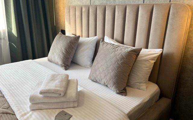 Avtorskie s sezonnym basseynom Apartments