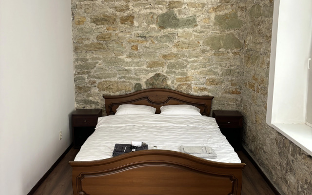 Lakoba 16 Guest House