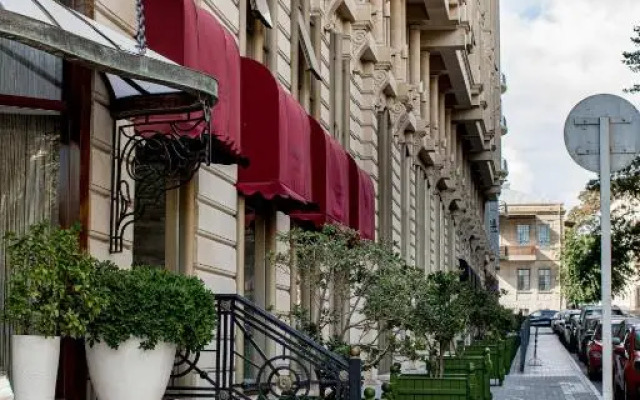 Hotel Sapphire Inn