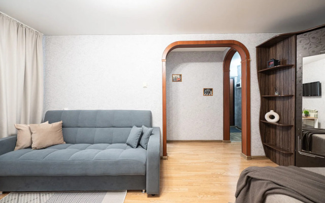 Pyat Zvyozd Skver Aloye Pole Apartments