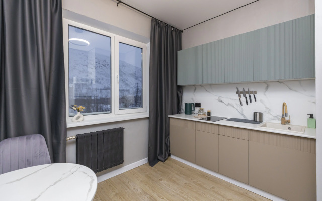 Uyutnaya 1-K S Potryasayuschim Vidom Na Gory Flat