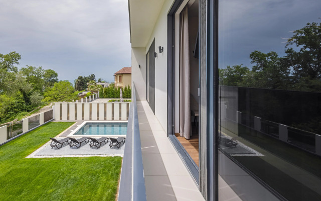 Dom U Morya Private home