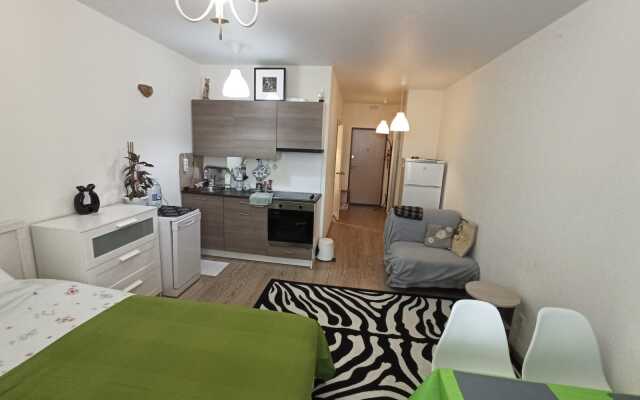 Svetly 26 Etazh Apartaments