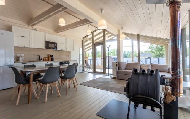Teplo House Guest House