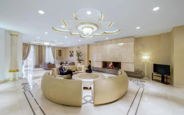 Qafqaz Riverside Hotel