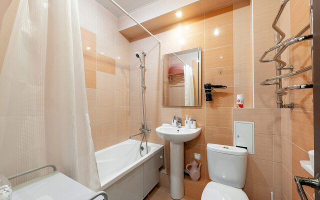 Na ulice Naberezhnoy 4 Flat