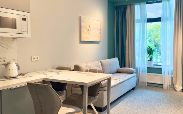 2kh-komnatnye apartamenty Coral Apart Apartments