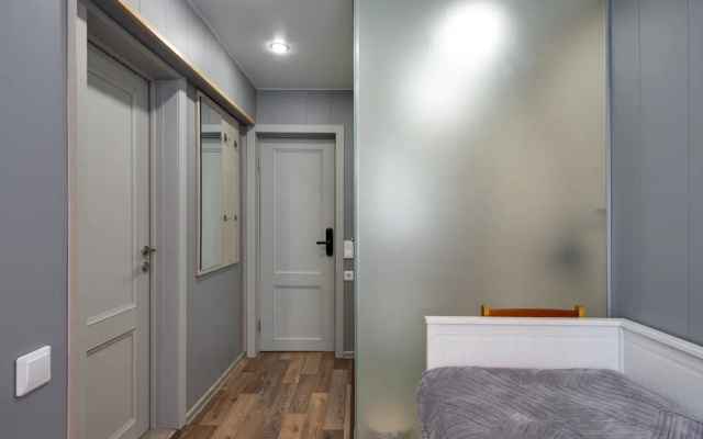 Apart-otel' Selfric