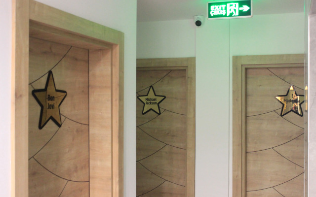 Retro Star Suites Hotel