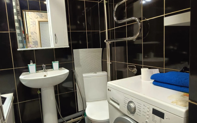 Na Yevgeniya Zolotukhina 32 Flat