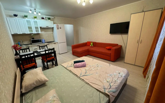 Na Ulitse Kuryzhova 16 Flat