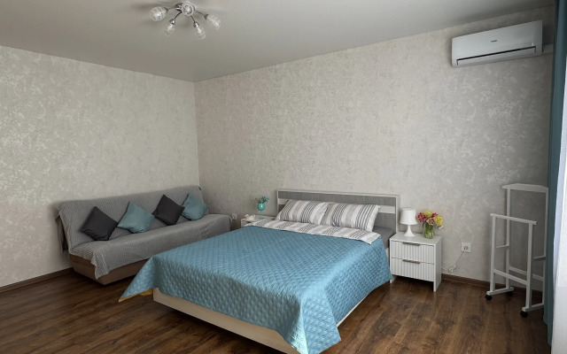 Na Mayskoy Flat
