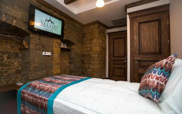 Maajid Hotel & Restaurant