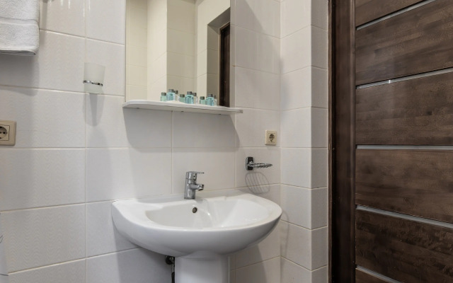 Oplot - Klassicheskie s balkonom i vannoj 5 Apartments
