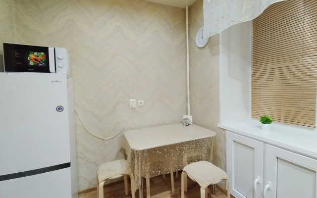 Dvukhkomnatnye Na Komsomolskoy Apartment
