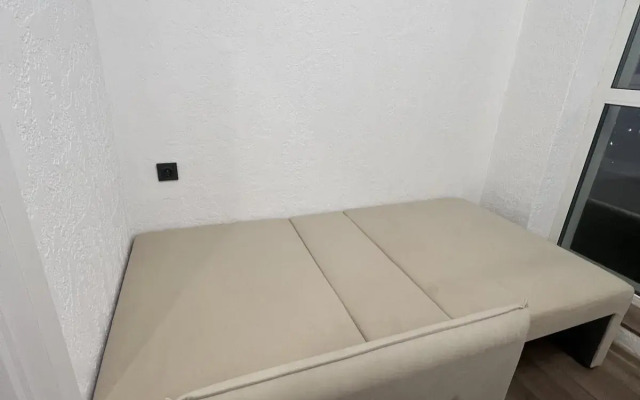 Stilnaya do 9 chelovek v Sovremennom Zhk Flat