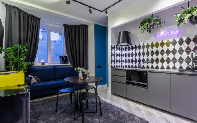 Апартаменты Авторская квартира с камином в самом сердце СПБ