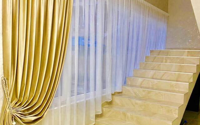 Dzhemeson Hotel