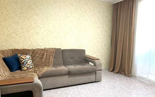 Квартира Уютная для Четверых в Октябрьском Районе