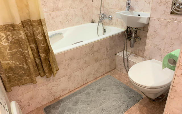 Квартира Однокомнатная в Центре Тюмени Полностью Оборудована для Проживания