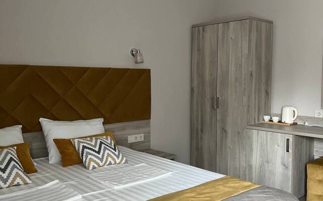 Mirotel Guest house