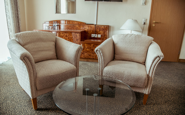 Shodlik Palace Hotel