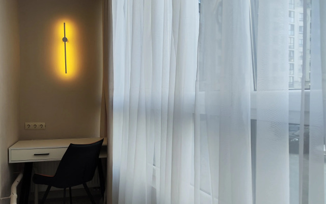 Dizaynerskaya dvushka u morya Flat