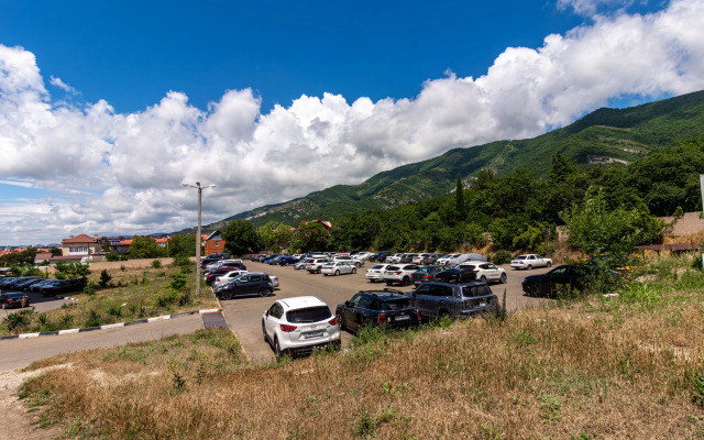 Квартира Евротрешка с видом на горы