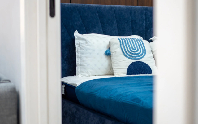 Апартаменты Трехкомнатные стильные возле Меги