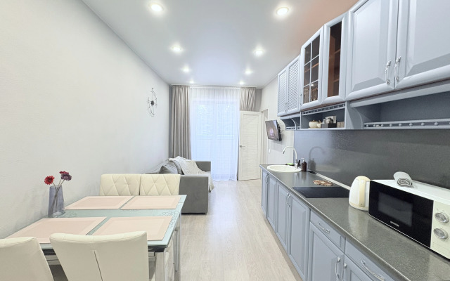 Квартира уютная у озера в тени соснового парка