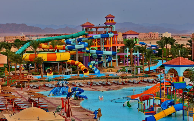 Charmillion Club Aqua Park