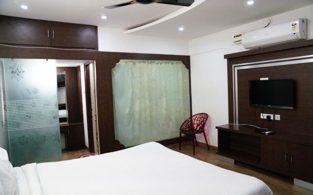 Hitech Shilparamam Apartments