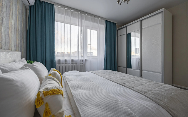 Апартаменты двухкомнатные в самом центре на Большой Покровской 73, Сова-Дом