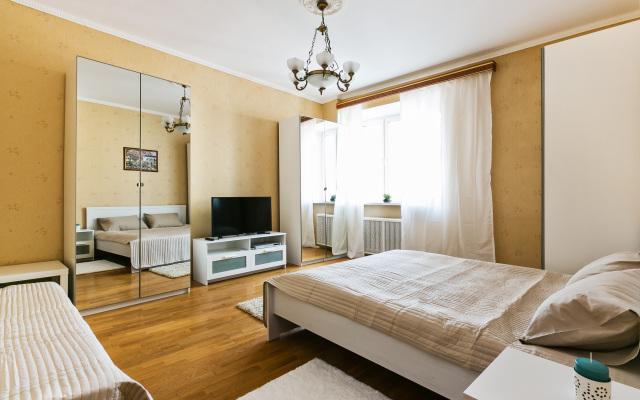 Gorod M Na Bolshoy Tatarskoy Apartments