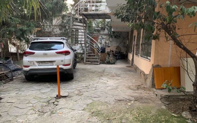 Status na Kirova 10 v Yalte Apartment