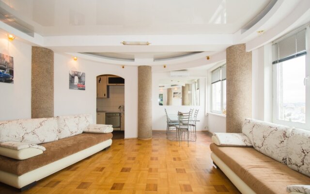 Na Novom Arbate Apartaments