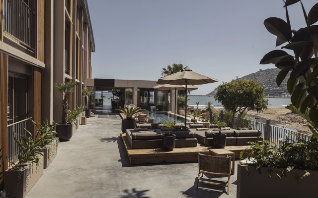 En Vie Beach Boutique Hotel