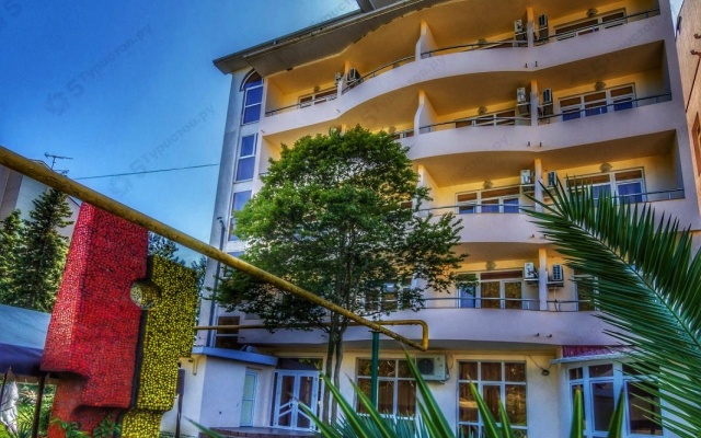 Kovcheg Hotel