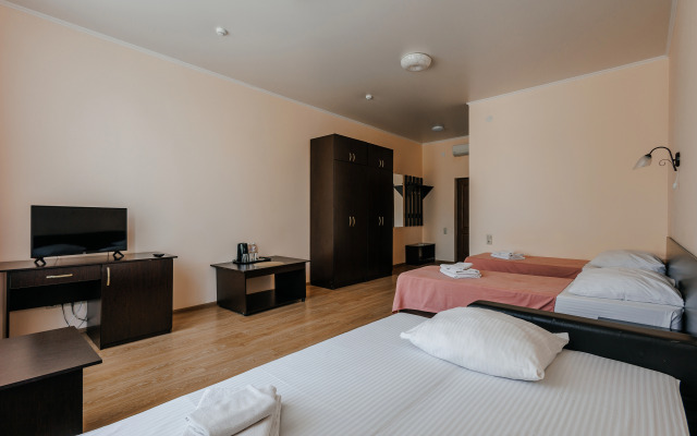 Edeil Hotel