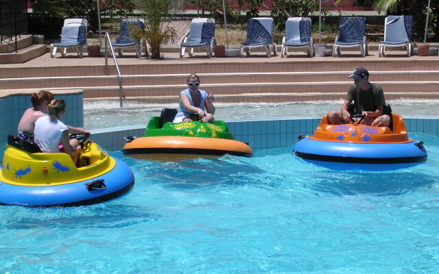 Oscar Resort Hotel