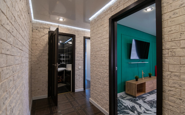 S panoramnym vidom na gorod Apartments
