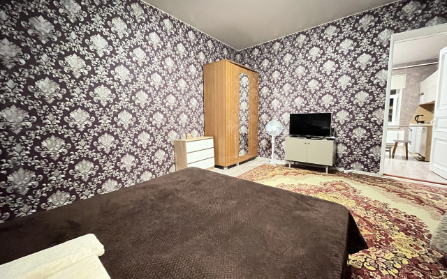 Апартаменты двухкомнатные NHome Деревянное зодчество