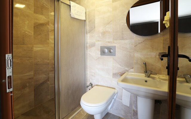 Pera Sultan Suite Hotel