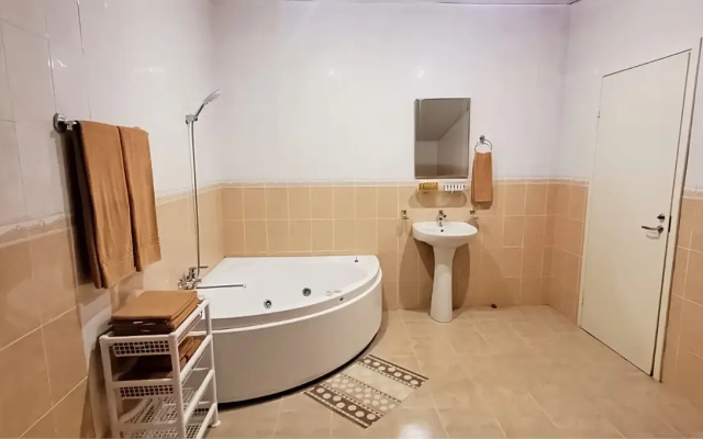 Atlantida Guest House